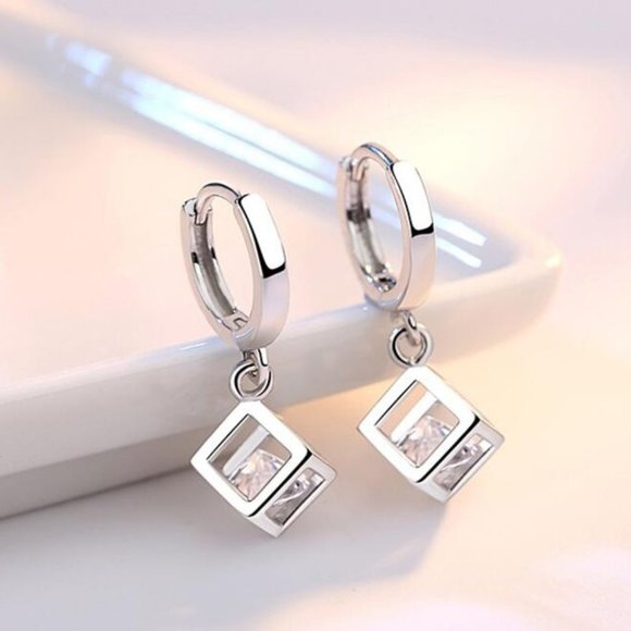 *NEW Sterling Silver Diamond Cube Hoop Earrings - Picture 7 of 8